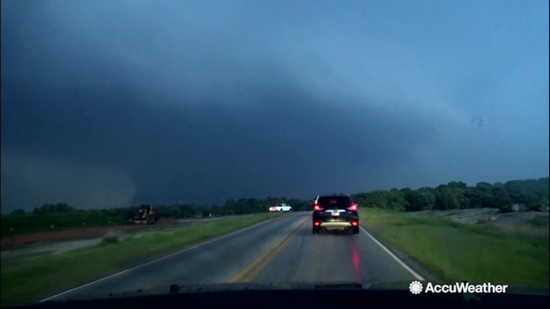 Large violent tornadoes spotted tearing through Oklahoma and Missouri ...