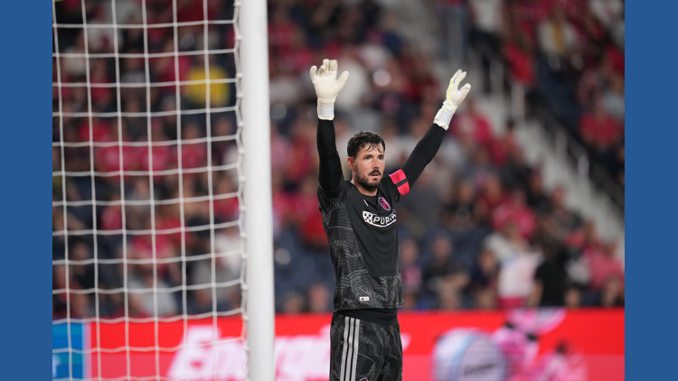 St. Louis goalkeeper Bürki alert after head injury in US Open Cup final ...