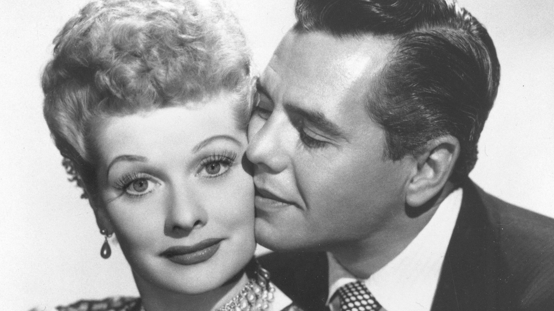 Lucille Ball And Desi Arnaz Great-granddaughter Dead At 31 