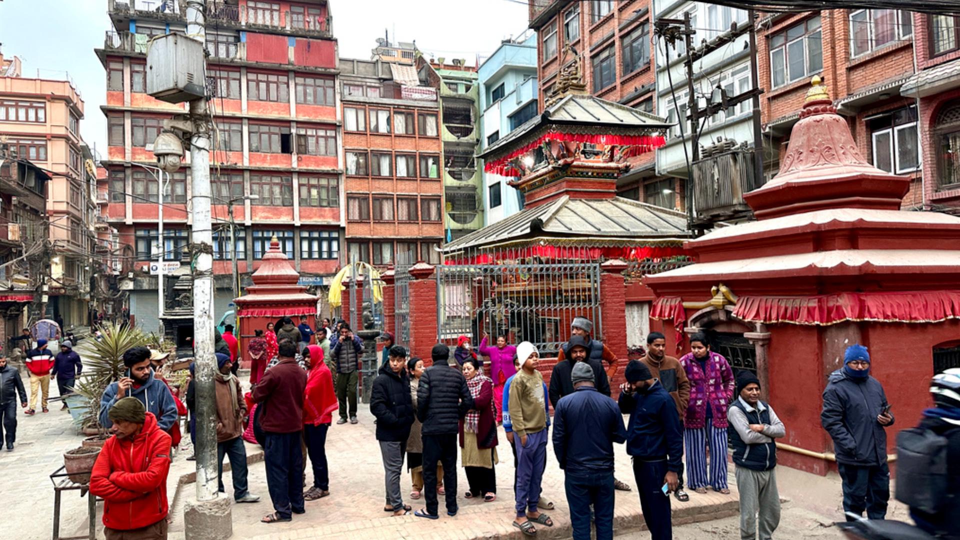 Earthquake kills dozens in western China