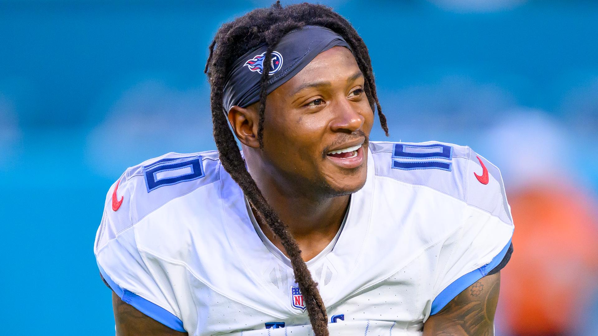 DeAndre Hopkins traded to Kansas City Chiefs