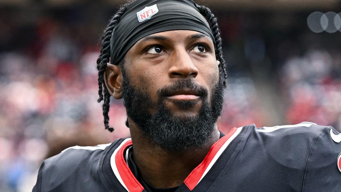 Police release photos of suspect in shooting of Jets cornerback Kris ...