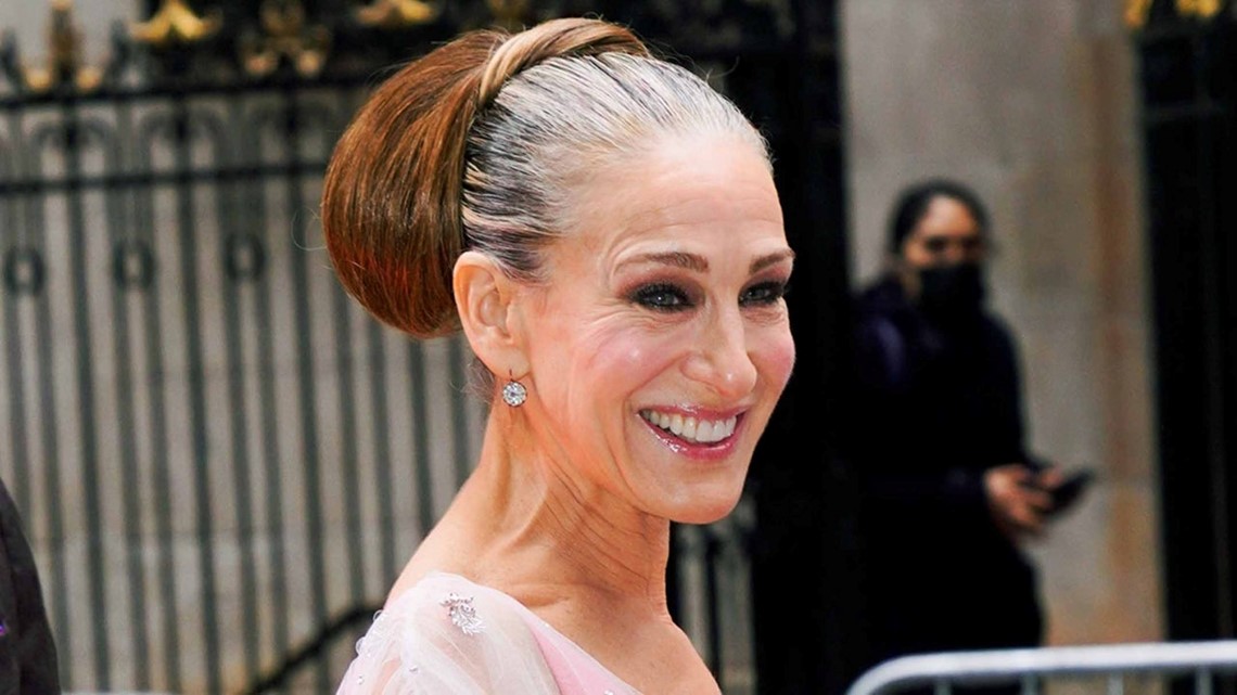 Sarah Jessica Parker Asks Fans to Stop Calling Her Gray Hair 'Brave' |  