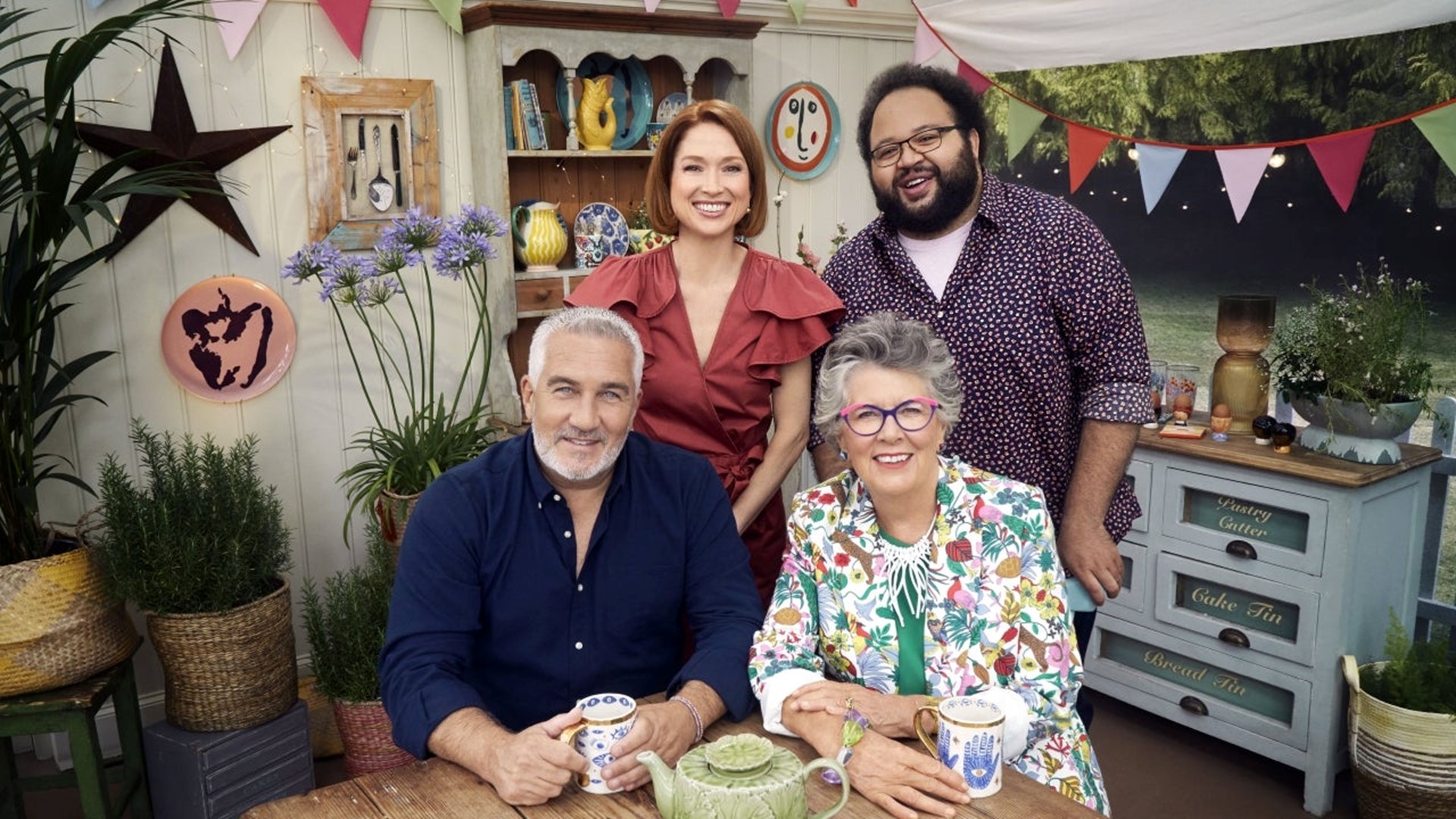 'The Great American Baking Show' Trailer: Paul Hollywood and Prue Leith ...