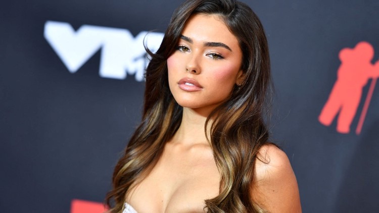 Madison Beer Pays Homage to Beyonc by Rocking Her 2003 Dress at 2021 VMAs  | wgrz.com