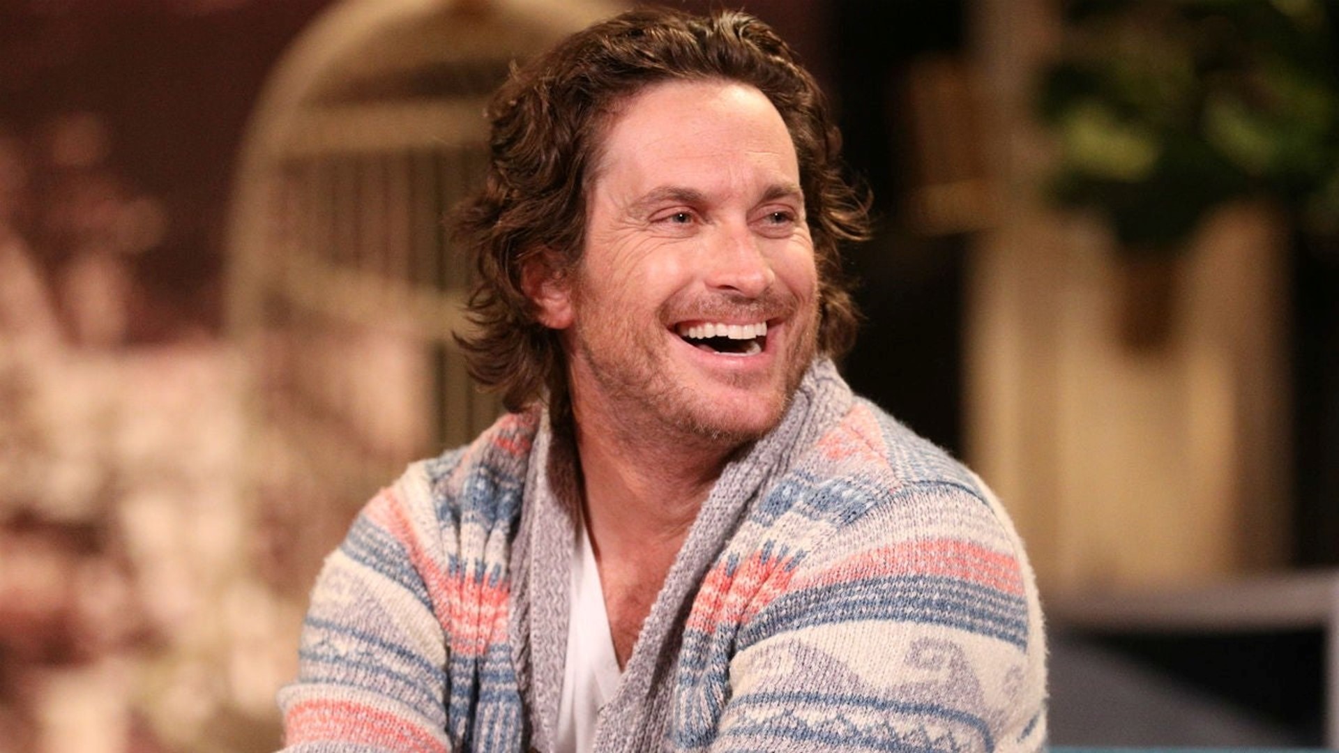 Oliver Hudson Thought His Life Was 'Ruined' After Getting Botox That ...