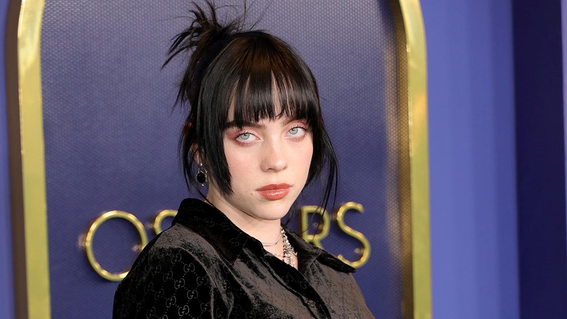 Billie Eilish Has Hypermobility — Here's What That Is