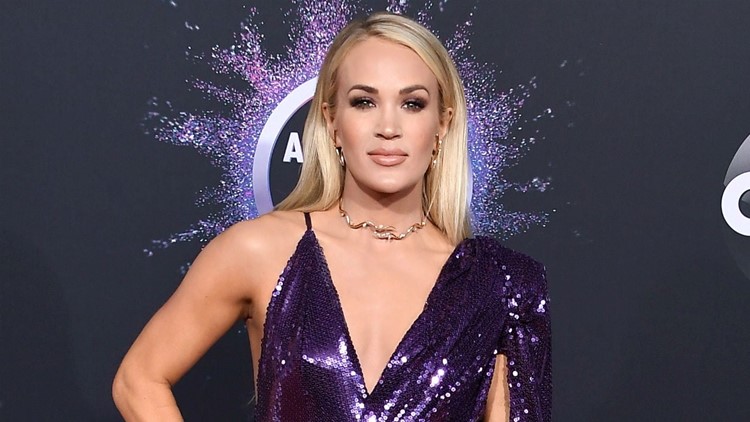 Carrie Underwood Flaunts Killer Summer Body in New Bikini Pic | wgrz.com