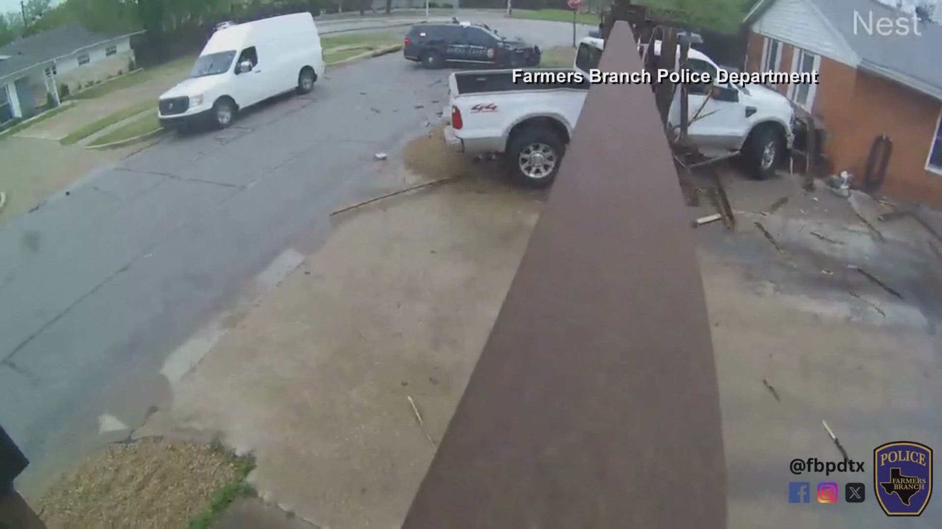 Video shows the moment an unlicensed teen driver crashed a pickup truck into a police cruiser in Farmers Branch, Texas. Via: Farmers Branch Police Department.