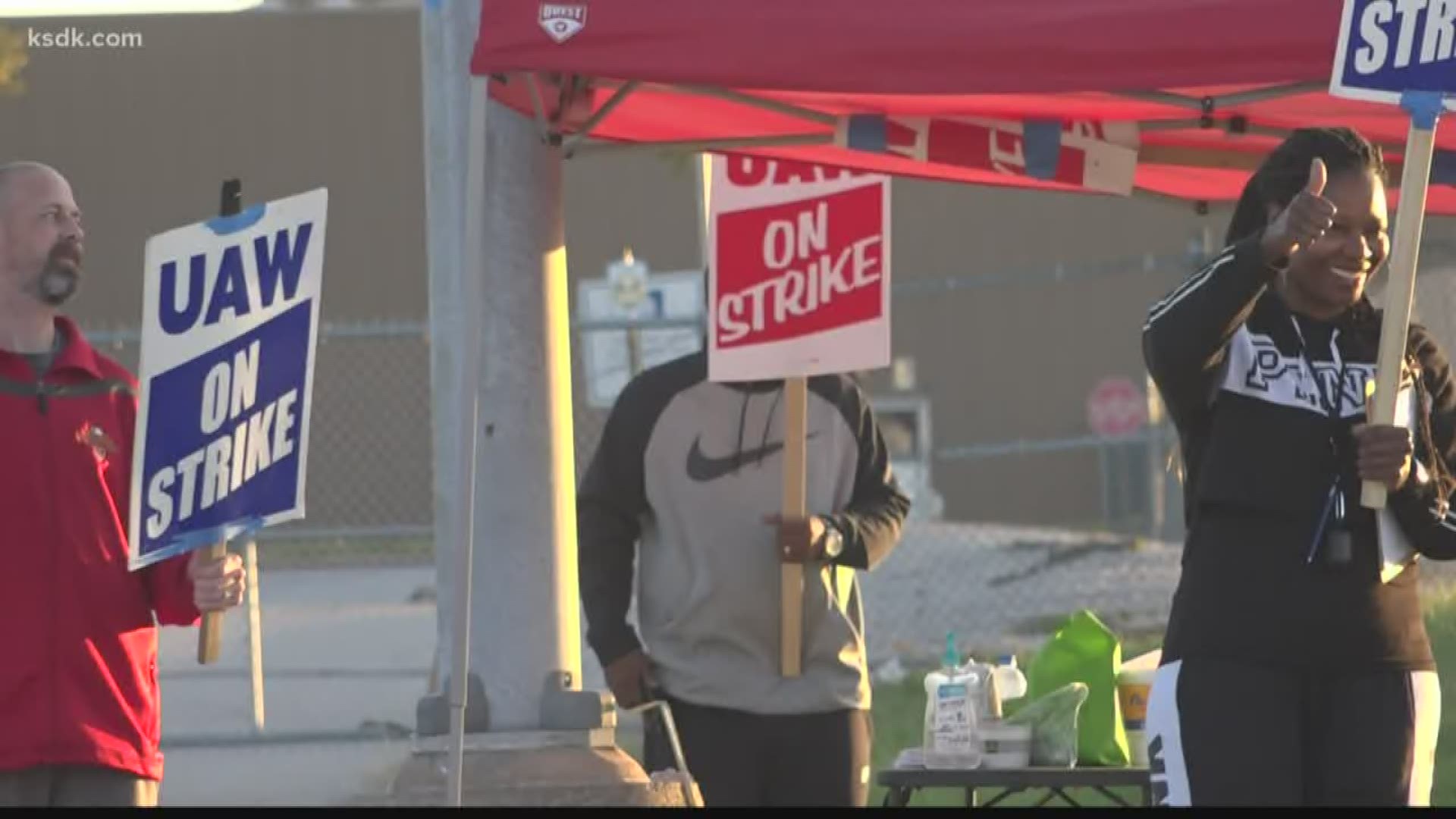 UAW strike reaches day 31 at GM Plant