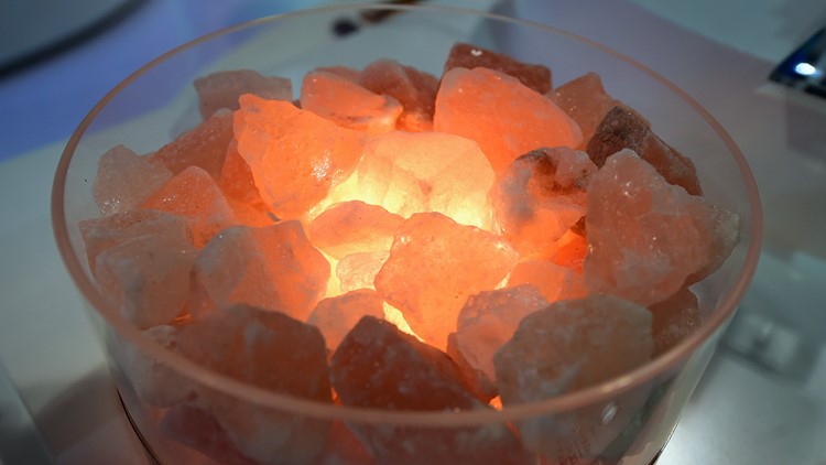 Experts Reveal The Truth Behind Himalayan Salt Lamps Wgrz Com