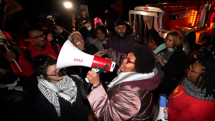 WATCH LIVE: Protesters march on Beale Street after Tyre Nichols video released
