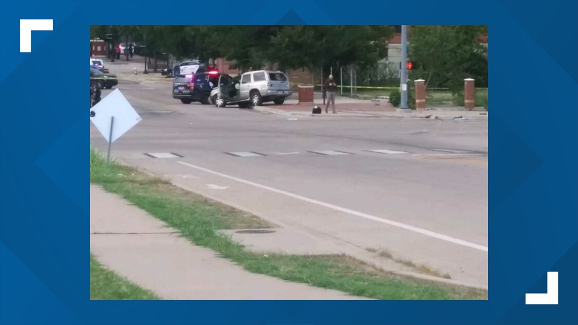 Fort Worth police Chase ends in deadly crash at Rosedale Ave.