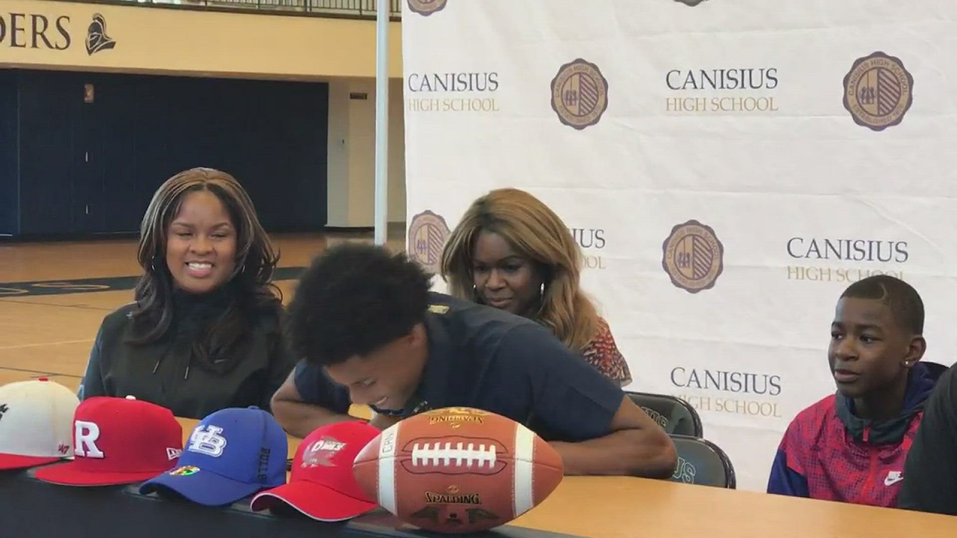 Canisius senior Paul Woods announces his decision to play college football for Rutgers.