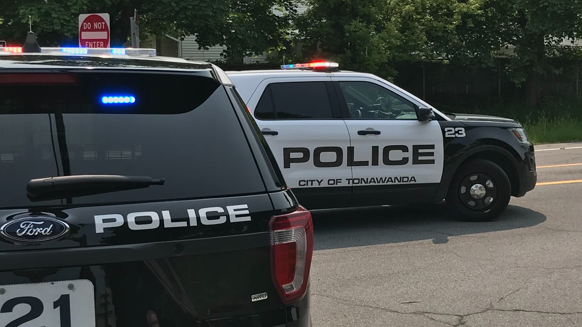 City of Tonawanda Police respond to reports of a man falling off ...