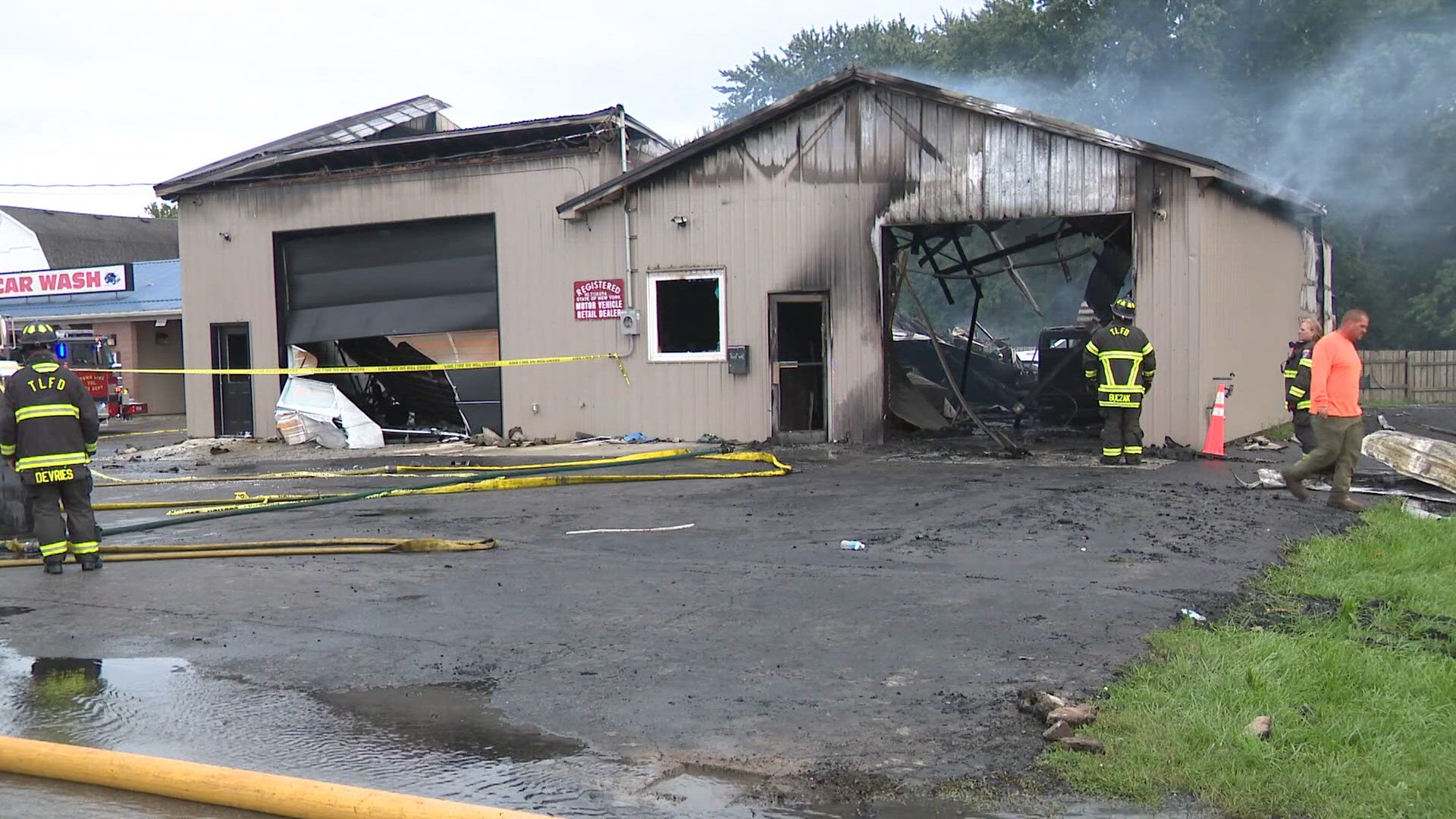 UTV fire sparks blaze that destroys auto body shop in Alden | wgrz.com