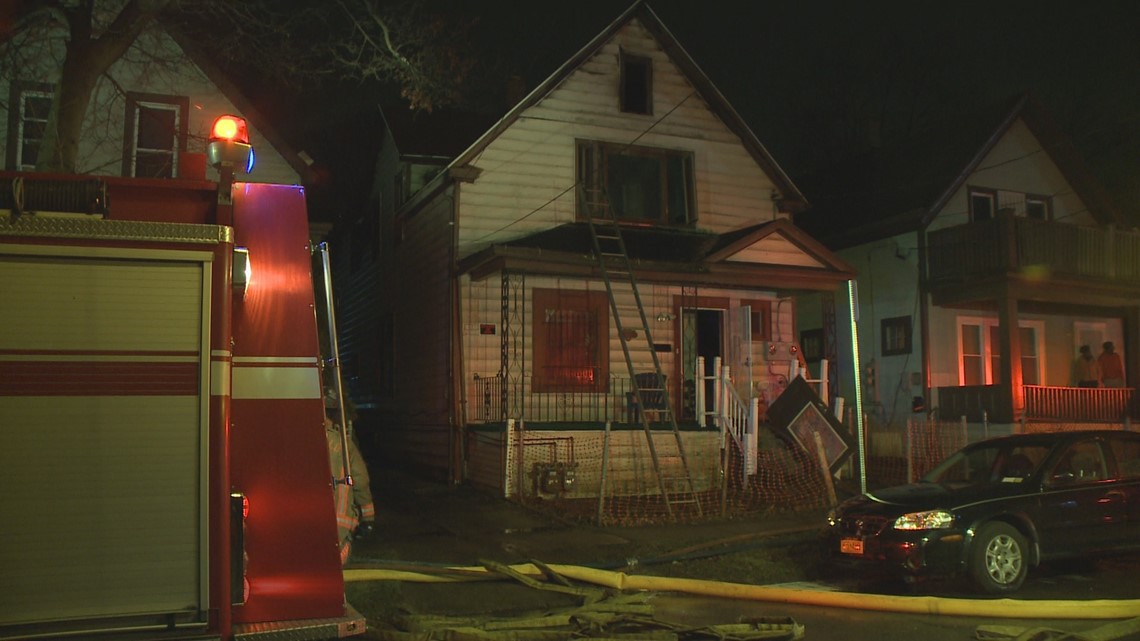 Ten people displaced after overnight house fire in Buffalo | wgrz.com