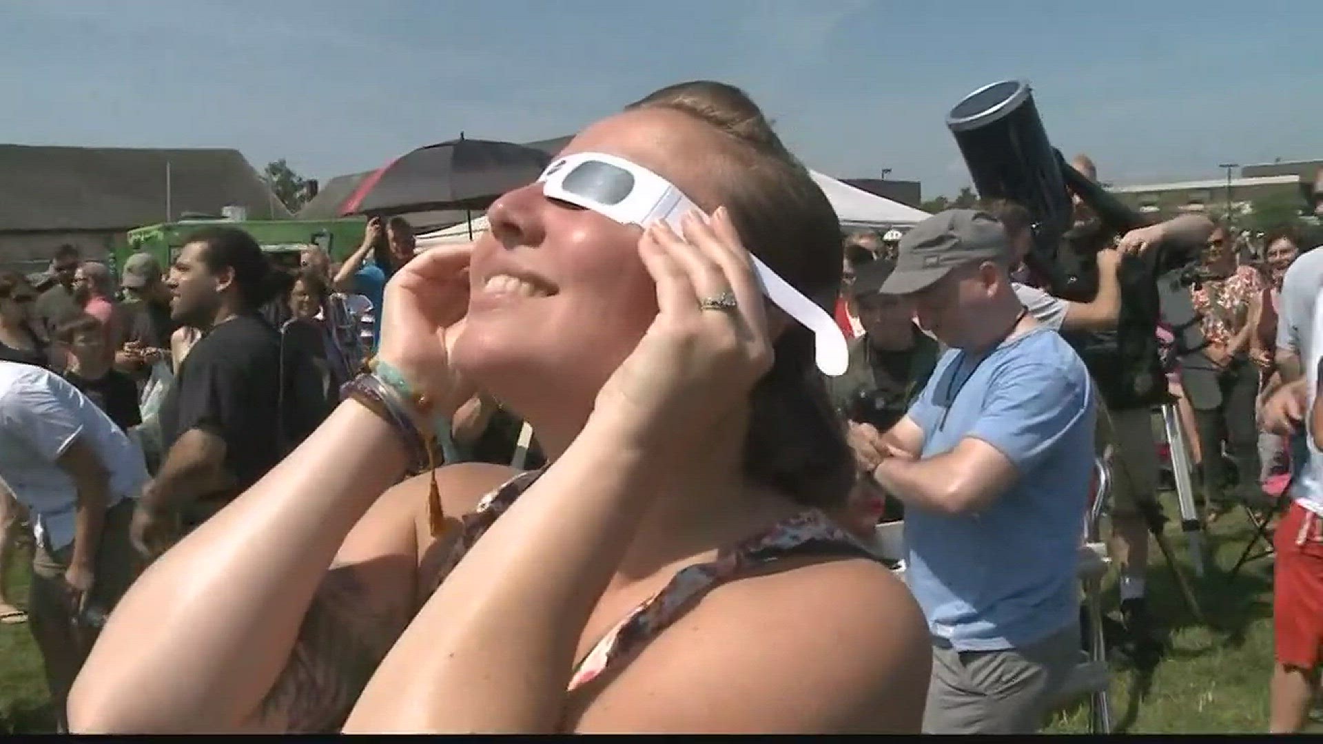 Hundreds Watch Eclipse From Buff State Campus