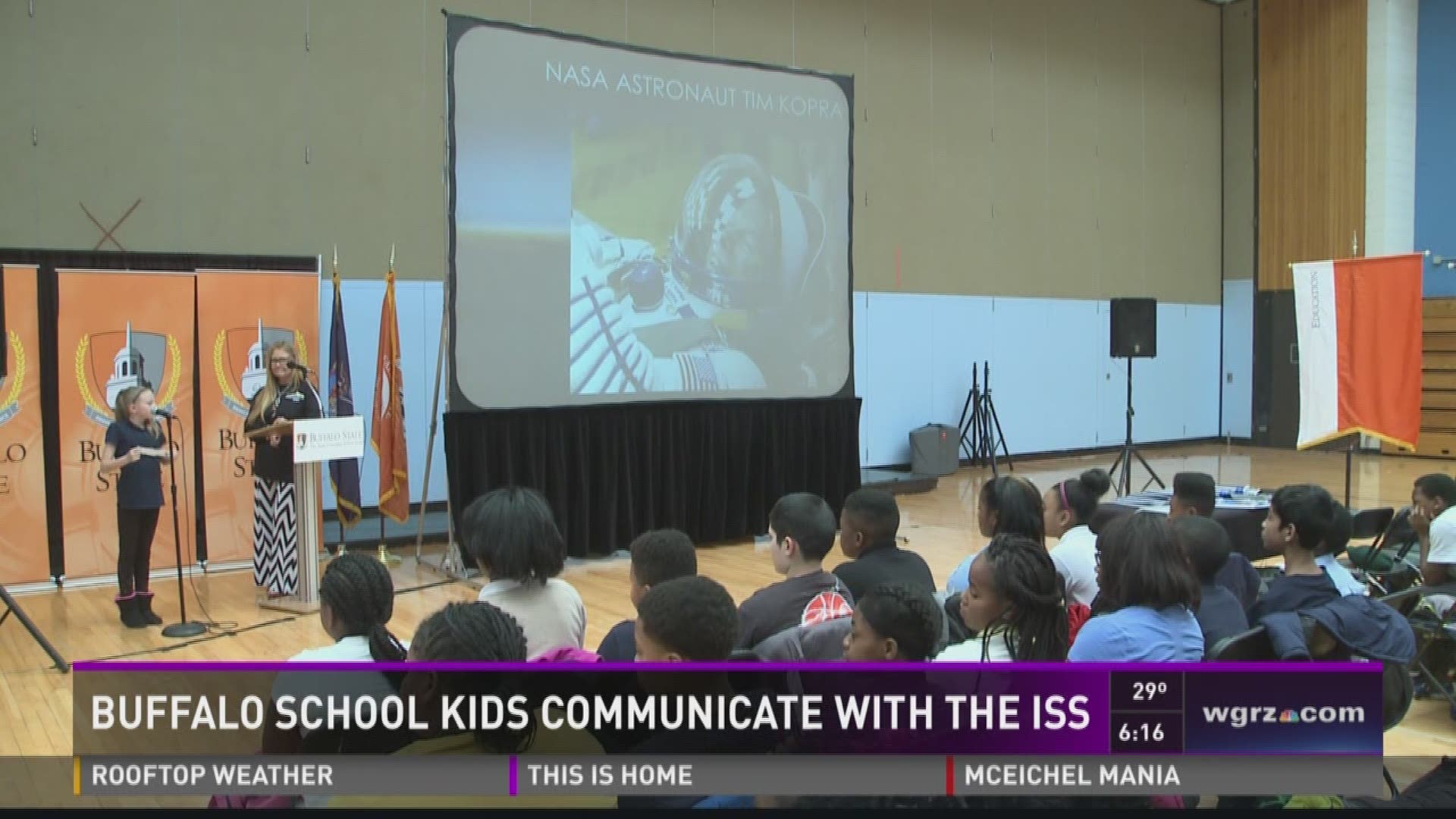 BUFFALO SCHOOL KIDS COMMUNICATE WITH THE ISS