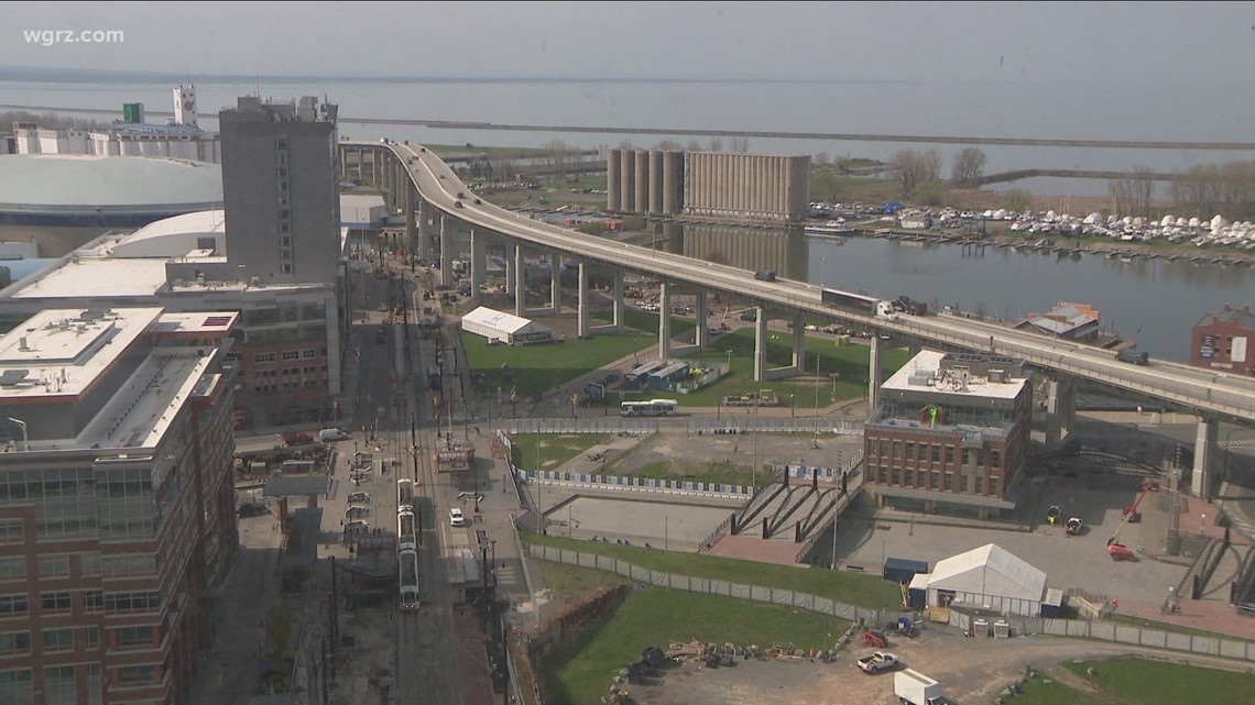 NYS Thruway lifts empty tractor trailer ban; Buffalo Skyway reopens following damaging winds - Vimarsana News