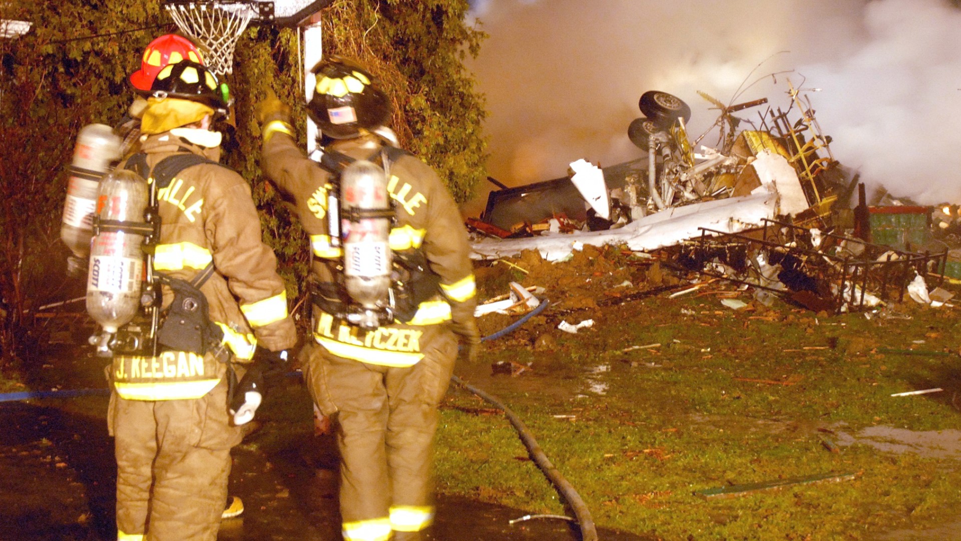 PHOTOS Flight 3407 plane crash in Clarence