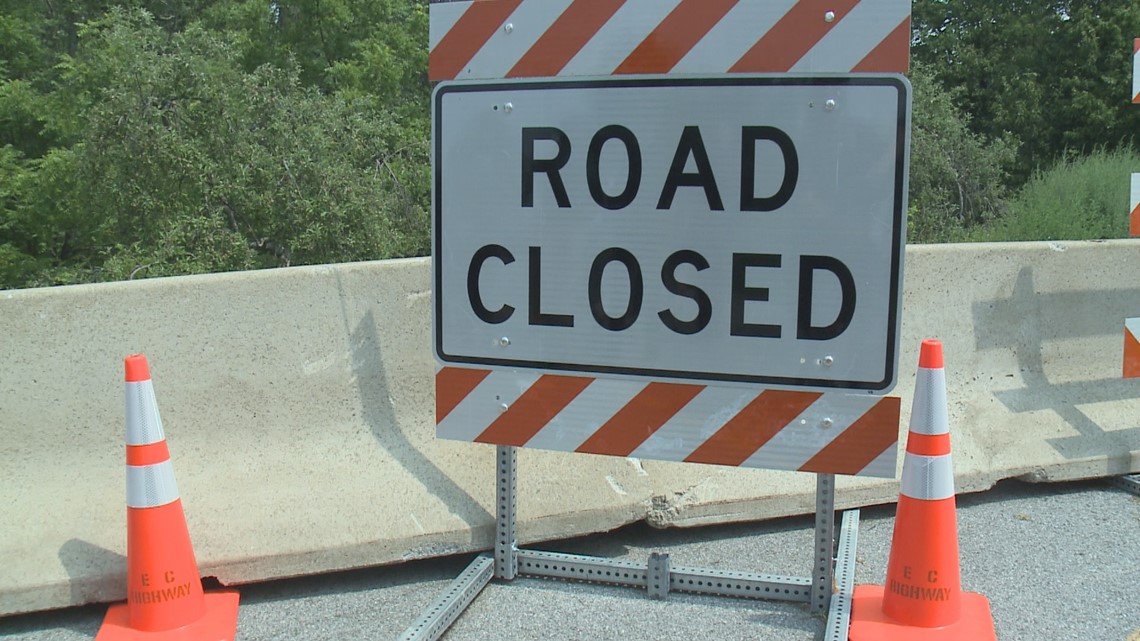 Pedestrian bridge over Ransom Creek closed for its "structural