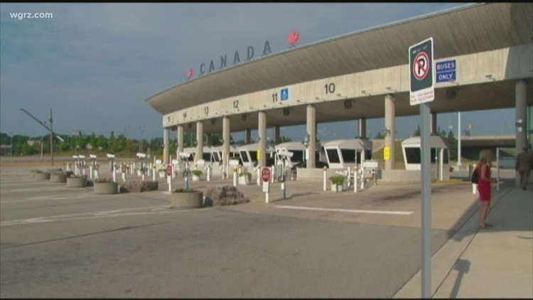 U.S. Border to reopen to Canadians Monday