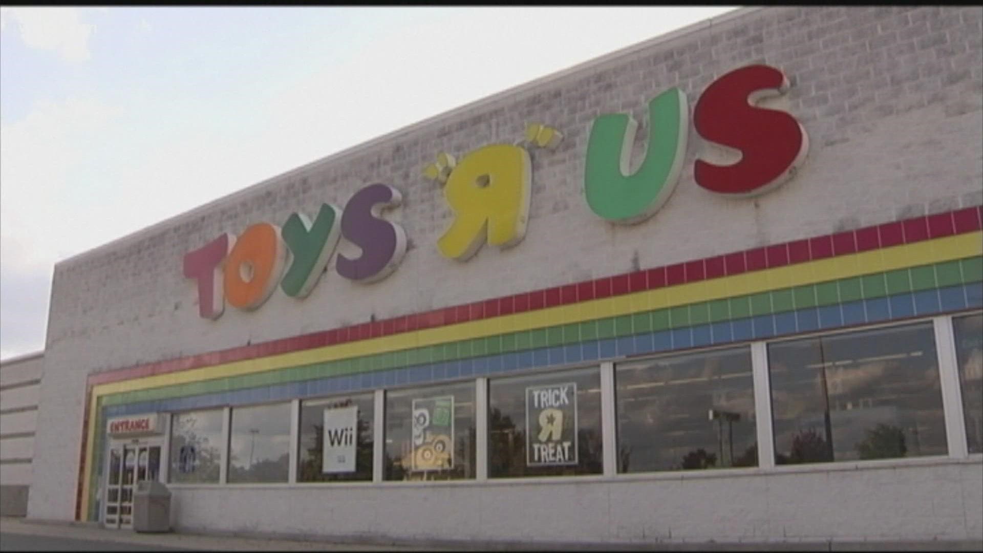 Toys R Us coming to local Macy's stores at the Boulevard Mall and Walden Galleria