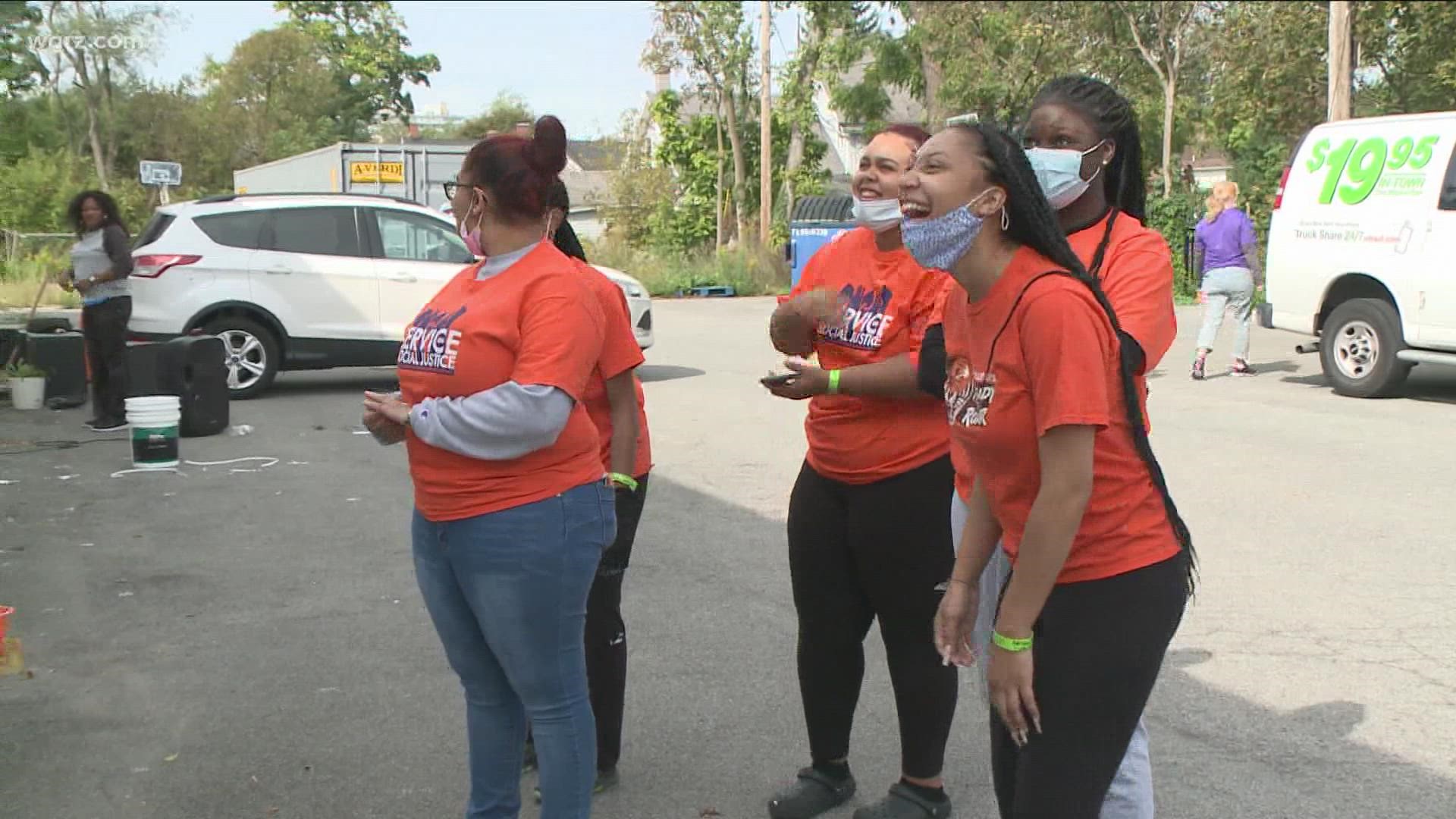 Some Buffalo State college students spent the day giving back to the community during their annual Bengals Dare to Care event.