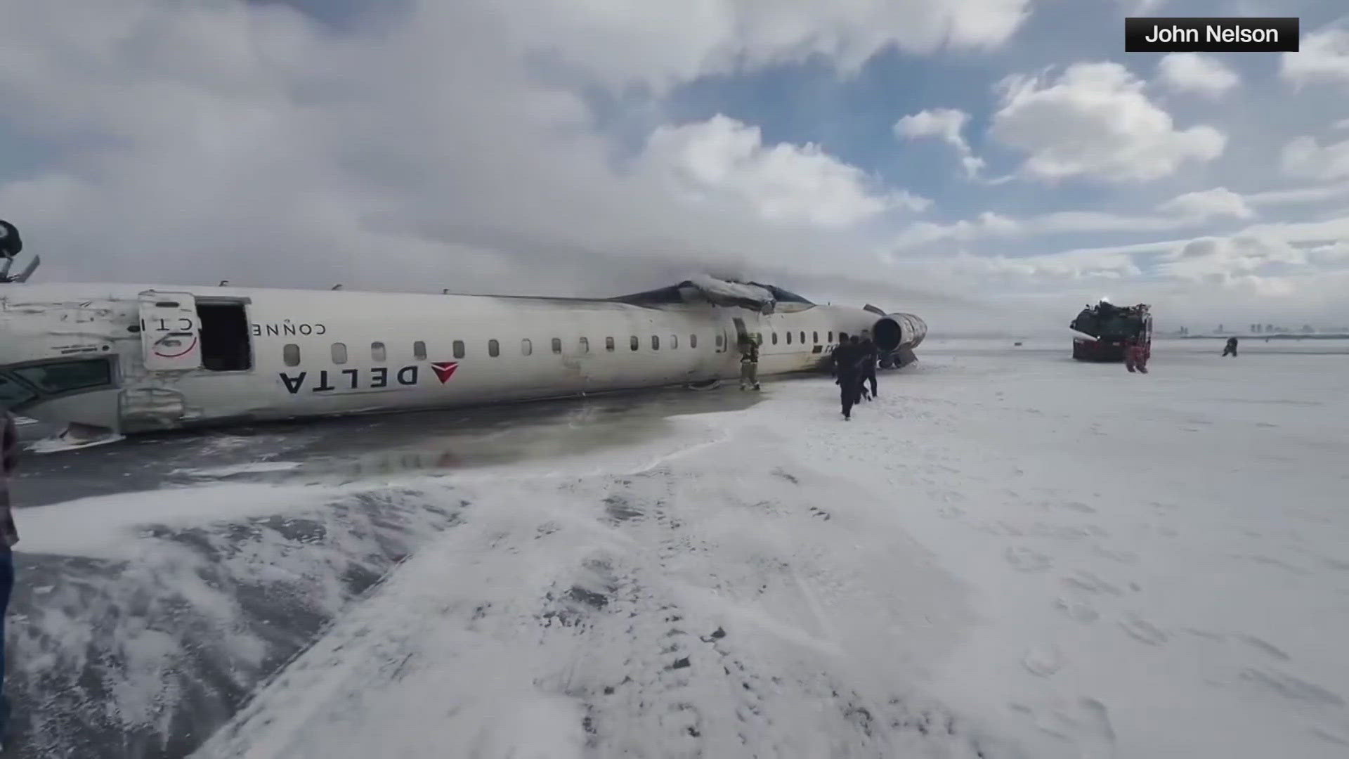 Passenger captures chaos in shocking footage of Flight 4819 crash ...