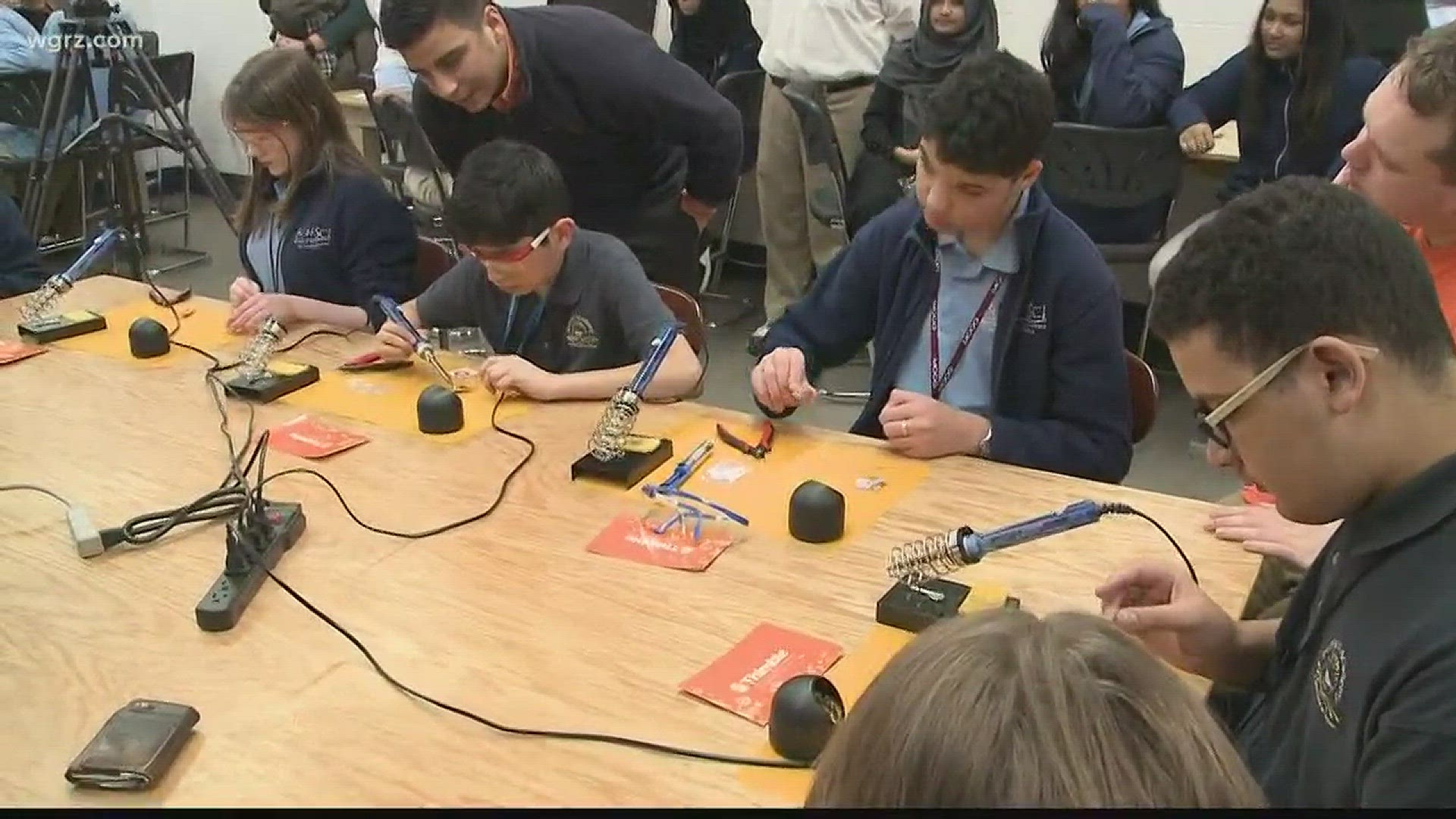 8th graders at the Buffalo Academy of Science Charter School are flexing their science skills through WNY STEM Hub.