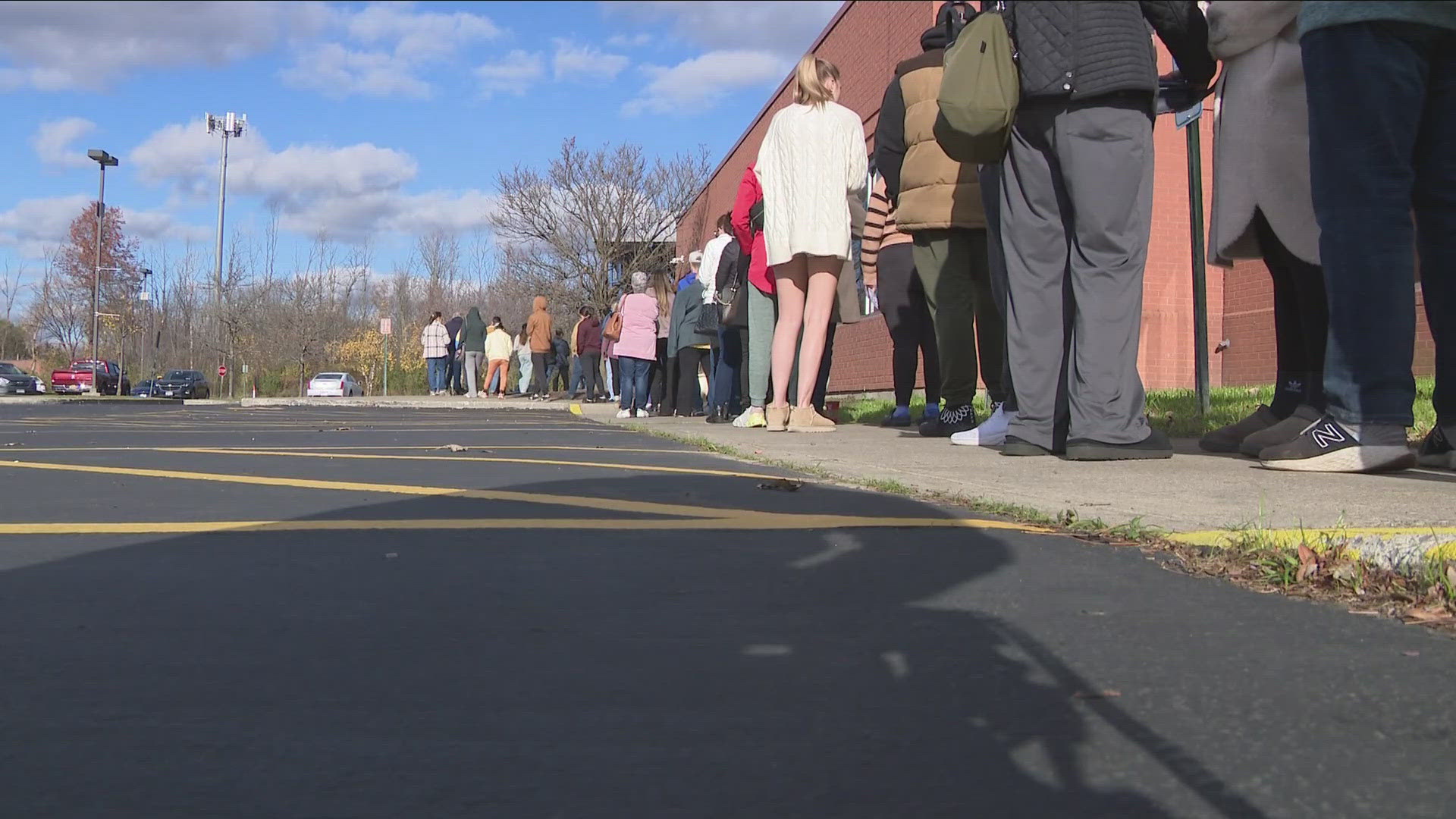 When do the polls close on election day?