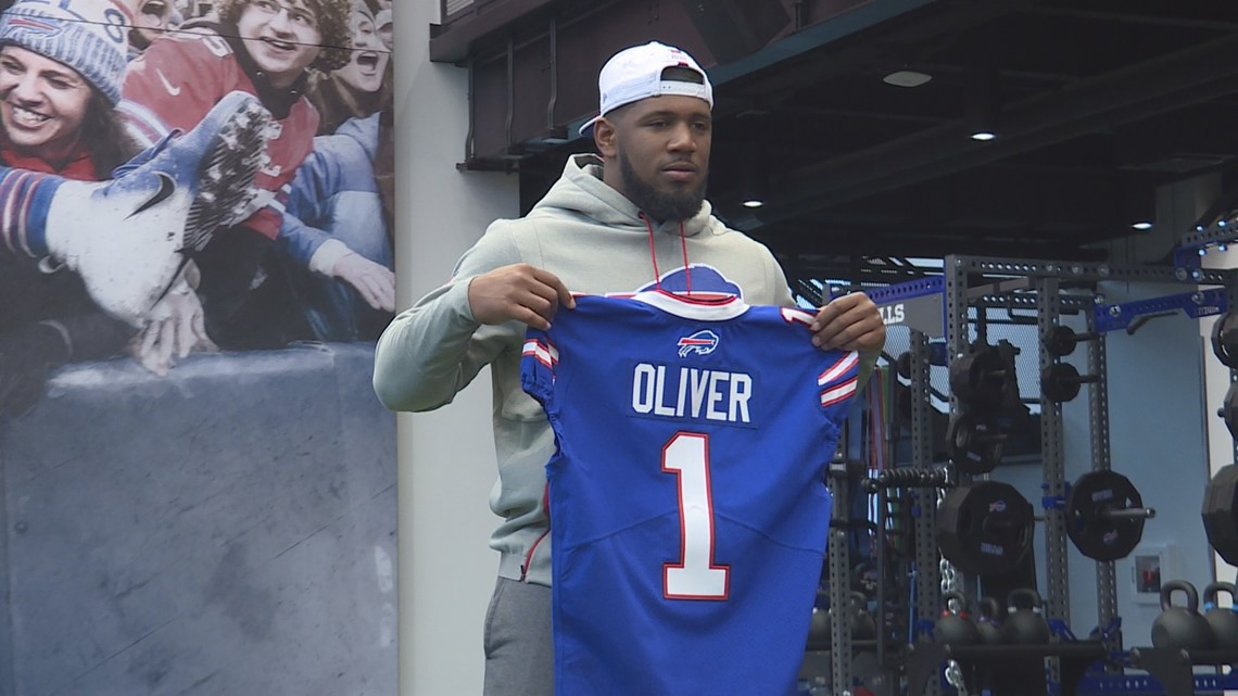 Buffalo Bills on X: The newest Buffalo Bill is home. Ed Oliver arrives at  One Bills Drive:   / X