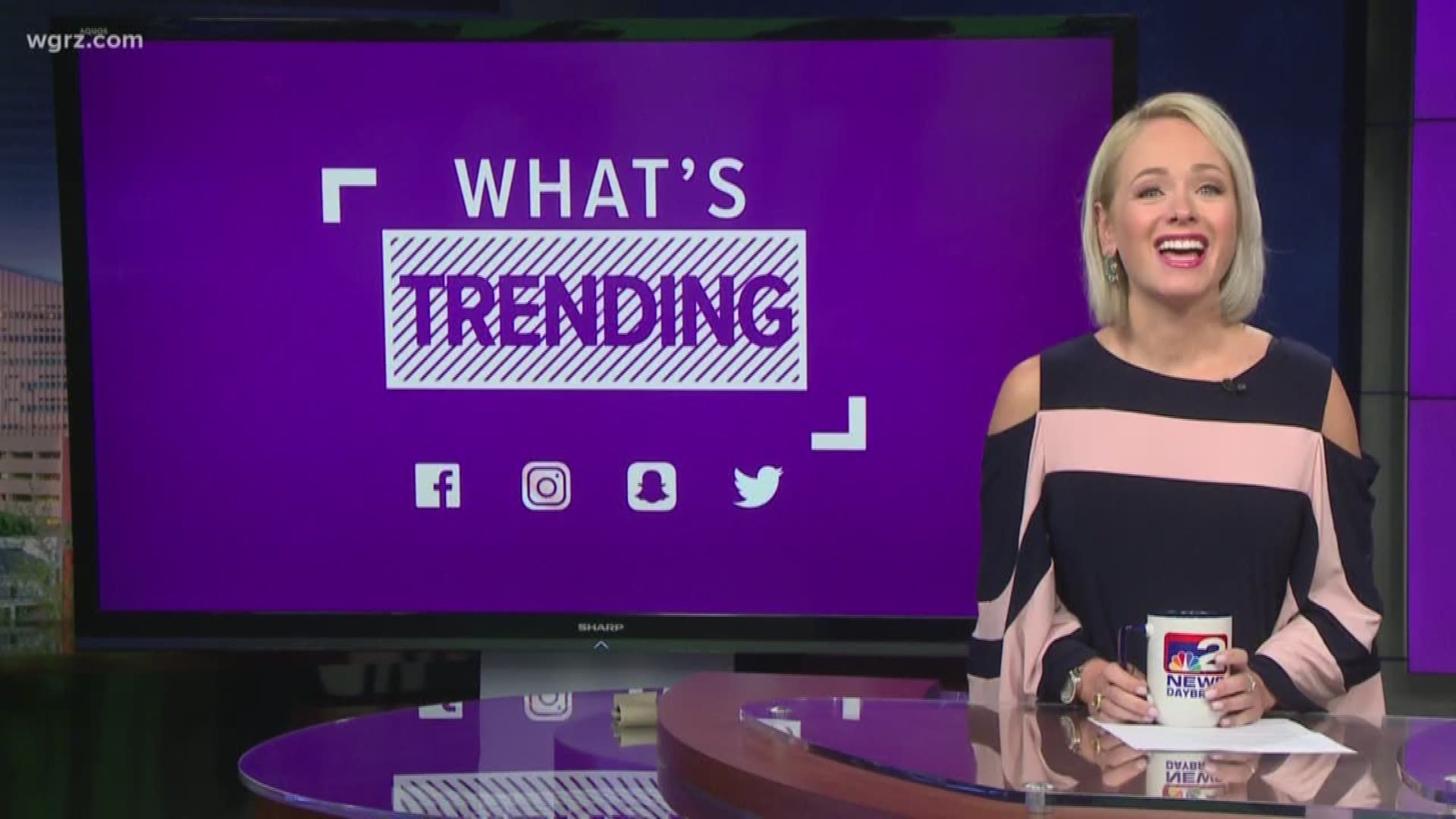 A girl on Tinder dupes hundreds of guys into a massive date. Plus, a recap of the VMAs that hopefully won't make you feel like a dinosaur and an iconic product gets a 21st century makeover. It's "What's Trending?" for Tuesday, August 21, 2018.