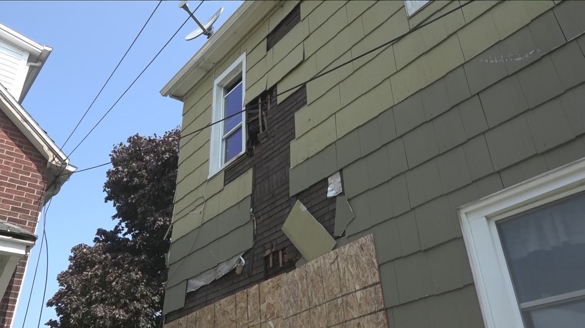 Red Cross gives help after a fire displaces 3 adults - Vimarsana News
