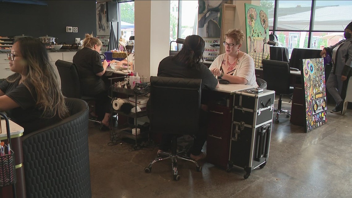 Salon and spa opens in Buffalo during minority business month | wgrz.com