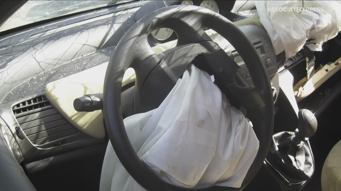 Town Hall: Airbag theft