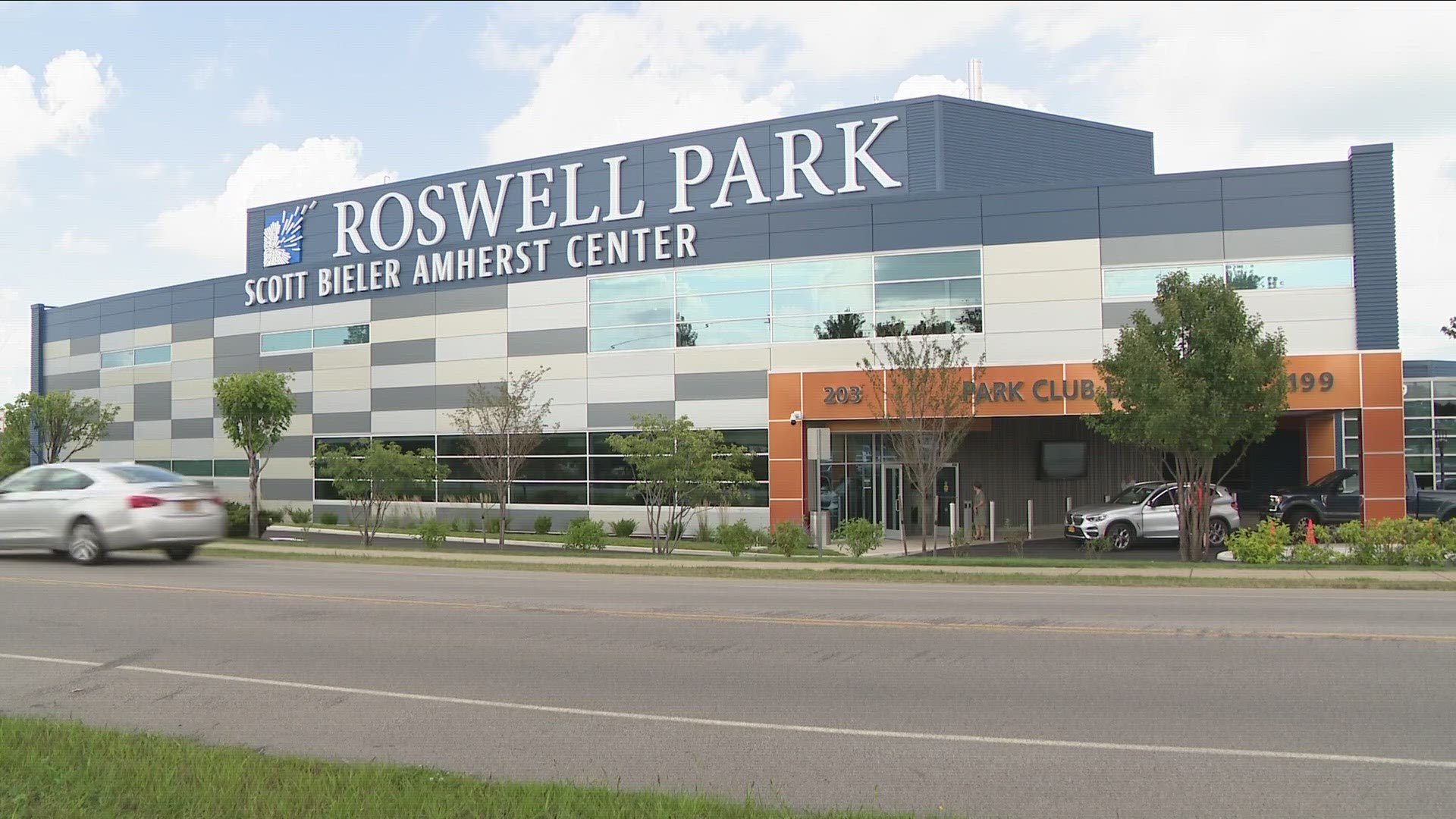 'Roswell Park Scott Bieler Amherst Center' officially opens