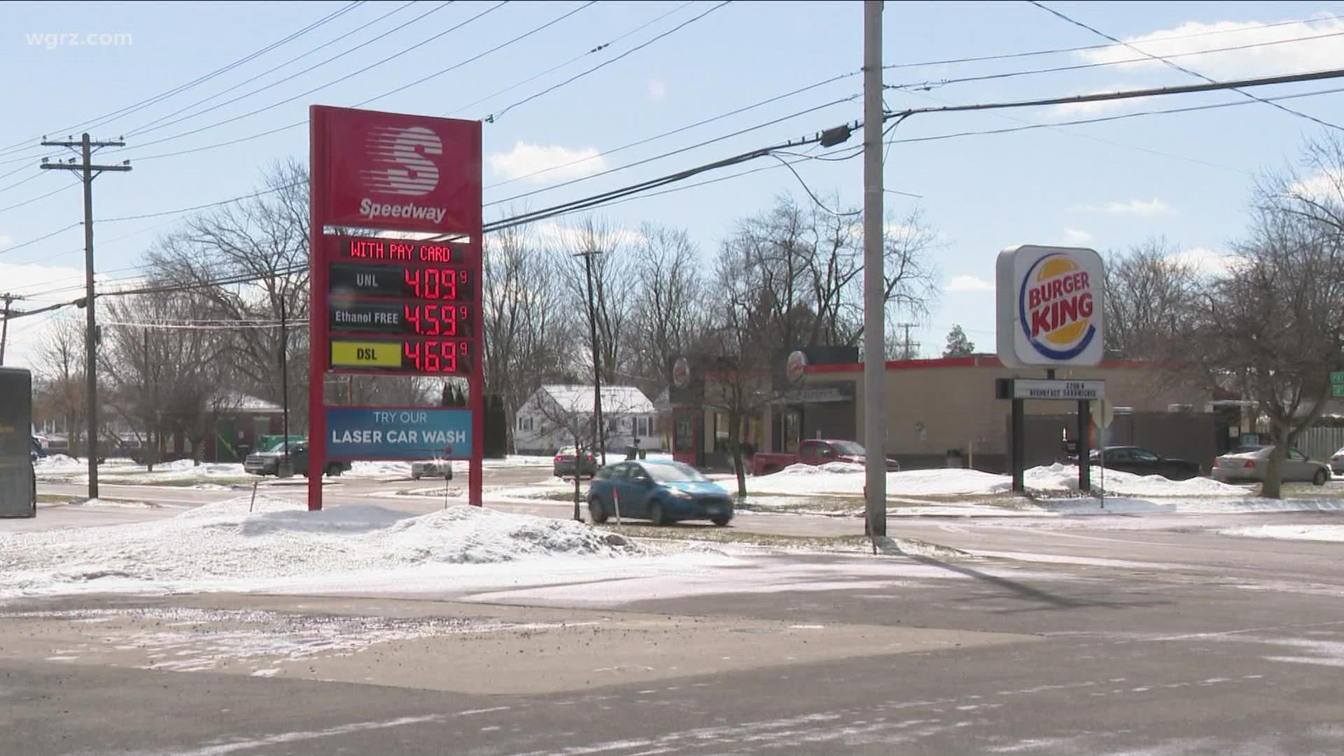 AAA: average price of gas is over $4 in NY