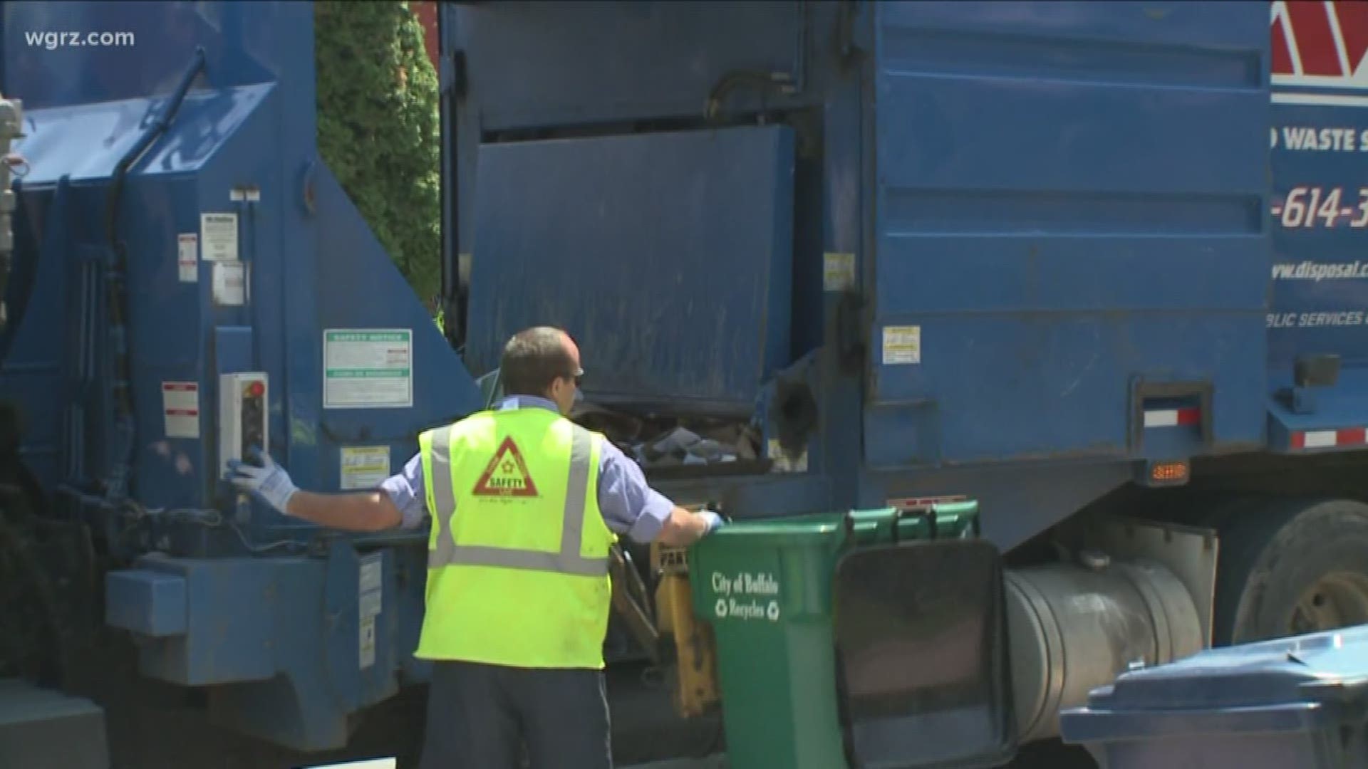Meeting on Lancaster's new recycling program