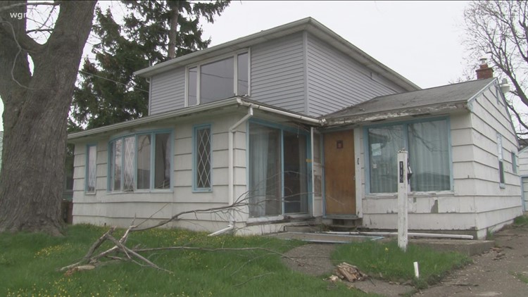 Neighbors Want Zombie House Gone