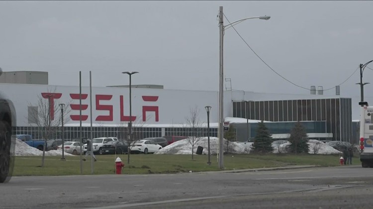Tesla’s solar factory in Buffalo fizzles
