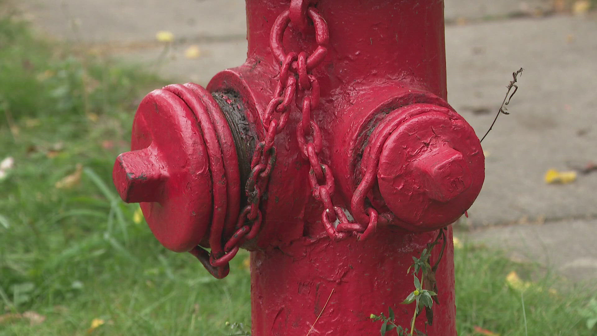 Issue Tracking System Examples Buffalo faces hydrant issues after three-alarm fire | wgrz.com