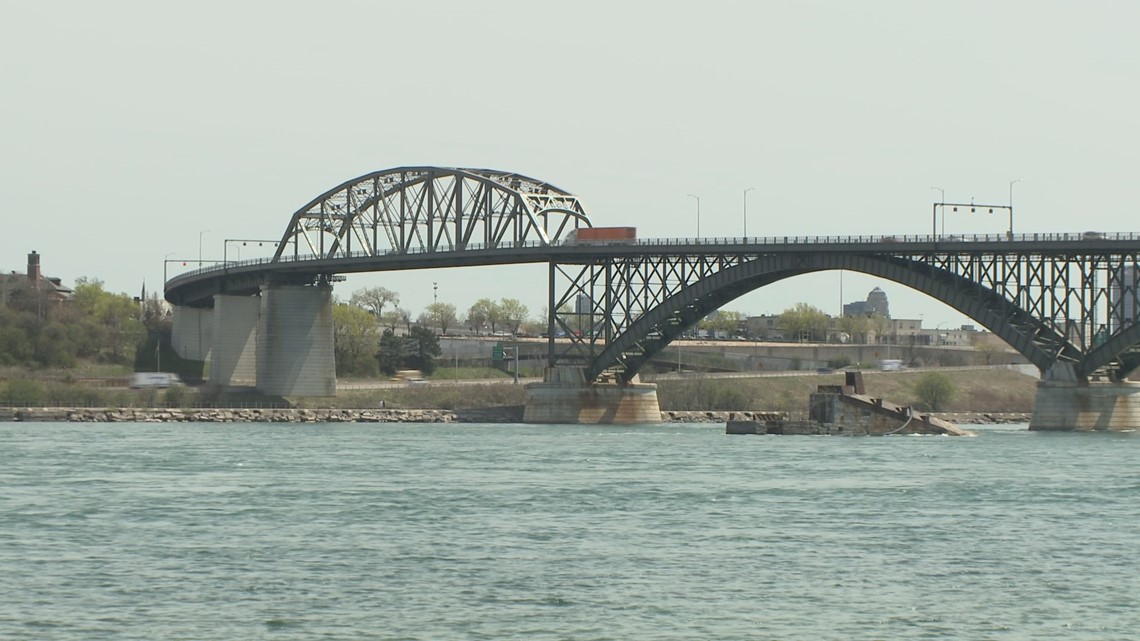 No tolls on Christmas Day at the Peace Bridge - Vimarsana News