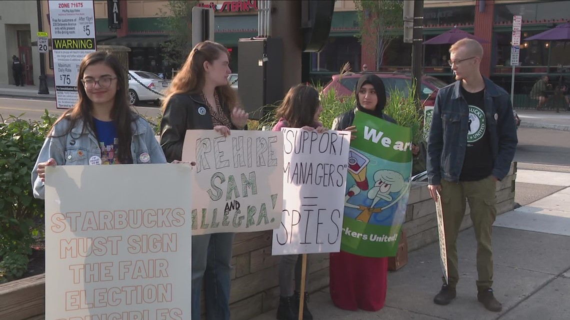 Los trabajadores de Starbucks en la tienda Delaware-Chippewa seguirán en huelga