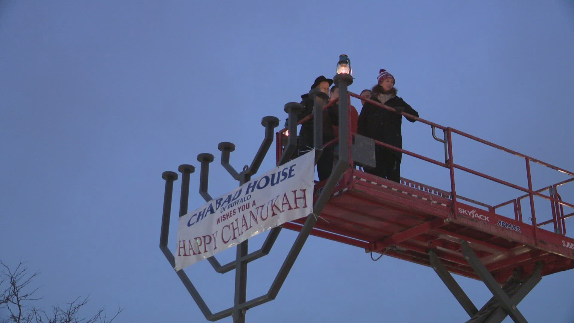 WNY Jewish community celebrates first night of Hanukkah with menorah ...