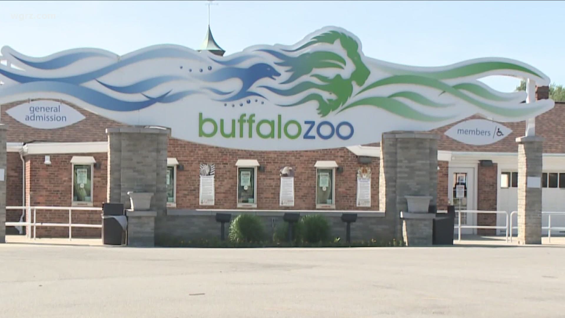 Buffalo Zoo opening 7 days starting March 29