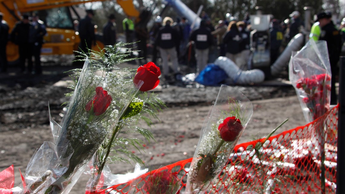 PHOTOS Flight 3407 plane crash in Clarence