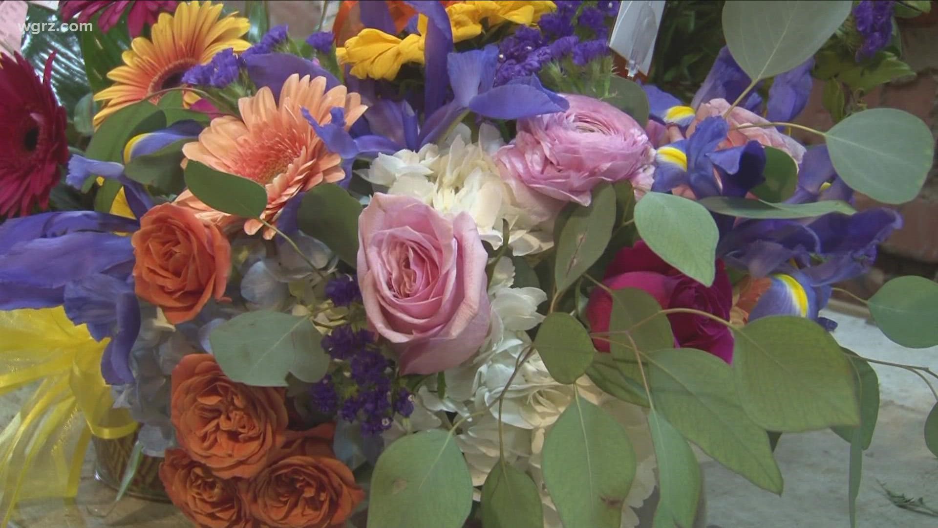 What to know ahead of Mother's Day for flower orders