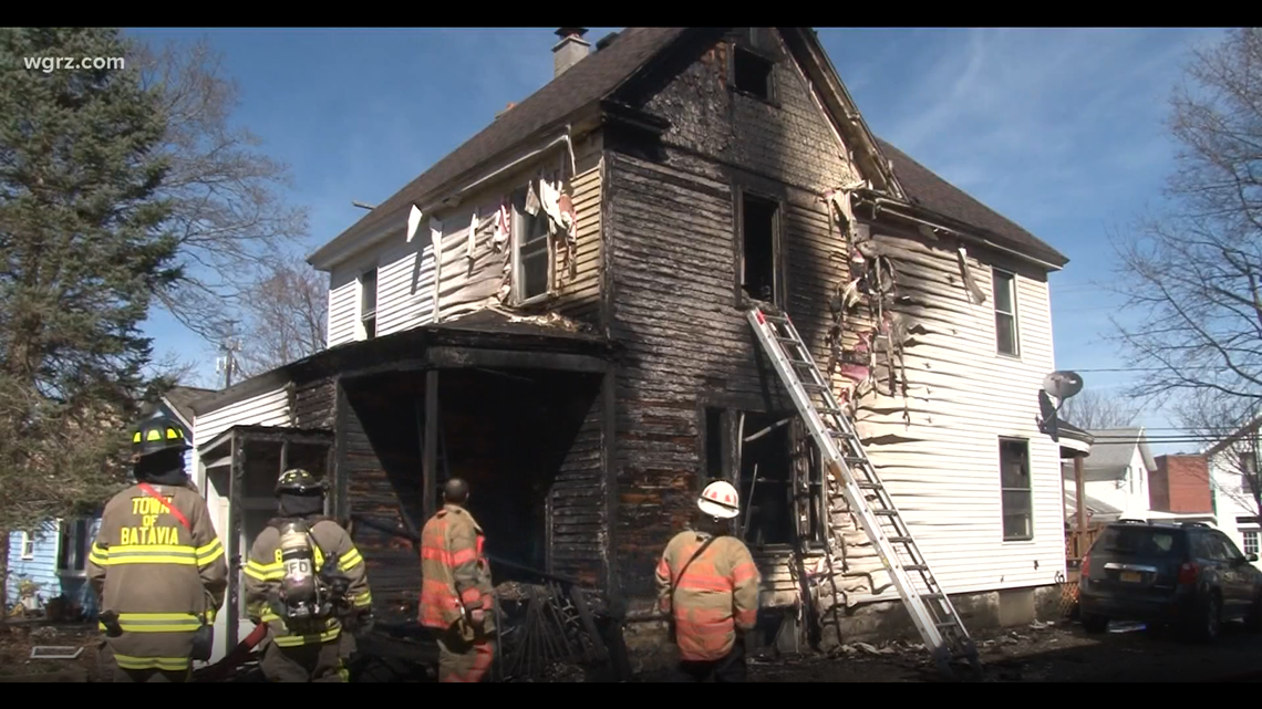 3 dogs, 6 cats killed in Batavia house fire